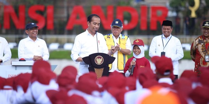 Menteri Basuki Dampingi Jokowi Resmikan 3 Infrastruktur Pengendali Banjir Citarum