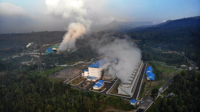 pembangkit listrik panas bumi