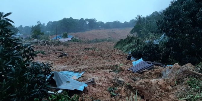 Satu Kampung di Natuna Kepri Tertimbun Longsor, 10 Orang Meninggal Dunia