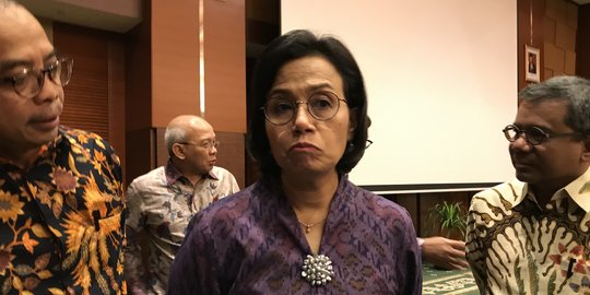 Sri Mulyani Rangkap 30 Jabatan Sekaligus, Melanggar Aturan?