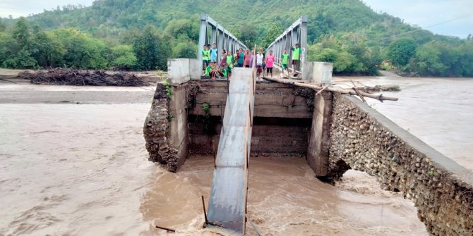 Nekat Seberangi Sungai karena Jembatan Putus, Pemuda di Kupang Tewas Terseret Arus