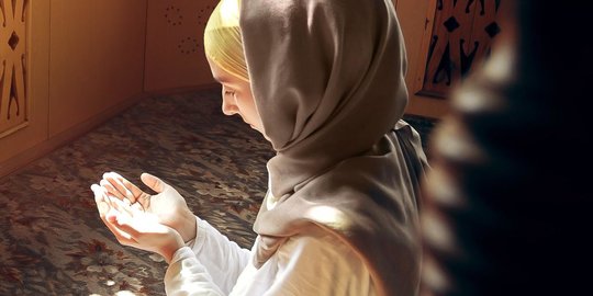 Bacaan Setelah Sholat Fardhu dan Artinya, Amalan Penambah Pahala