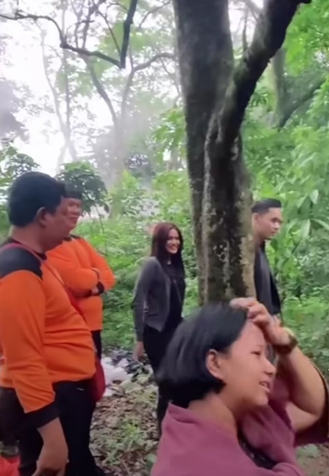 syuting di hutan ini momen perjuangan kru dan pemain cinta setelah cinta