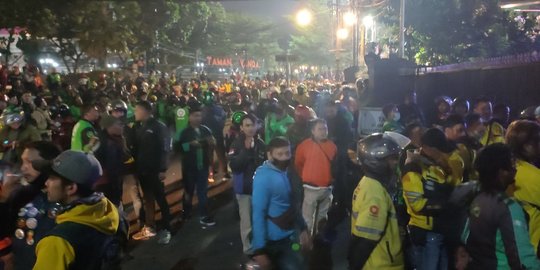 Mapolrestabes Bandung Didatangi Ratusan Ojol, Buntut Konflik dengan Debt Collector