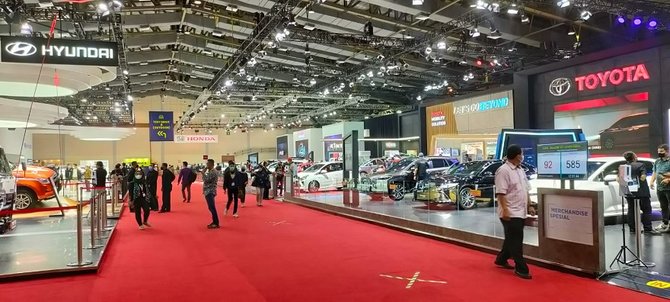 pameran otomotif jakarta auto week 2022 di jcc senayan