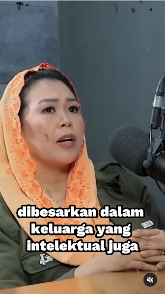 sosok prabowo subianto di mata yenny wahid