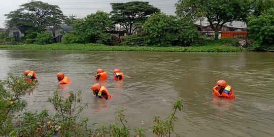 Lolos dari Pantauan Orang Tua, Balita Usia 2 Tahun Tenggelam di Kali Malang