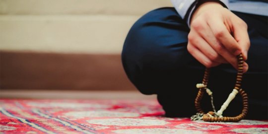 Bacaan Wirid Tasbih Tahmid Takbir Sholawat Istigfar lengkap dengan artinya