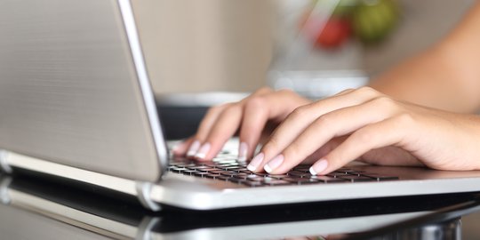 Wajib Tahu, 4 Mitos Seputar Laptop yang Sering Dianggap Fakta