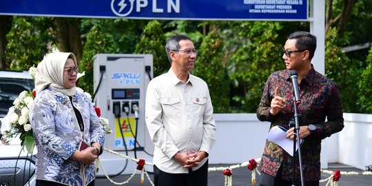 Stasiun Pengisian Kendaraan Listrik Kini Ada di Istana Kepresidenan Bogor