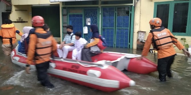 Banjir Rendam Pondok Aren Tangsel, 208 KK dan Satu Sekolah Terdampak