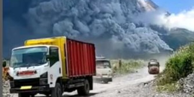 Gunung Merapi Erupsi, Basarnas Siaga untuk Evakuasi Warga di Radius Terdekat