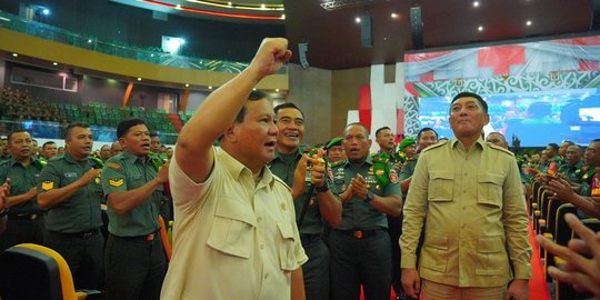 Pesan Prabowo ke Babinsa: Bantu Sekaligus Merebut Hati dan Pikiran Rakyat