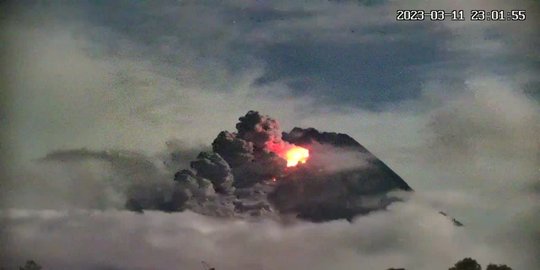 Kabar Terbaru Aktivitas Merapi, Terjadi Enam Kali Guguran Awan Panas hingga Pagi Ini