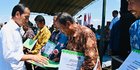 VIDEO: Jokowi Kaget Lokasi Acara Becek, Motor Pengawal Sampai Terpeleset di Blora