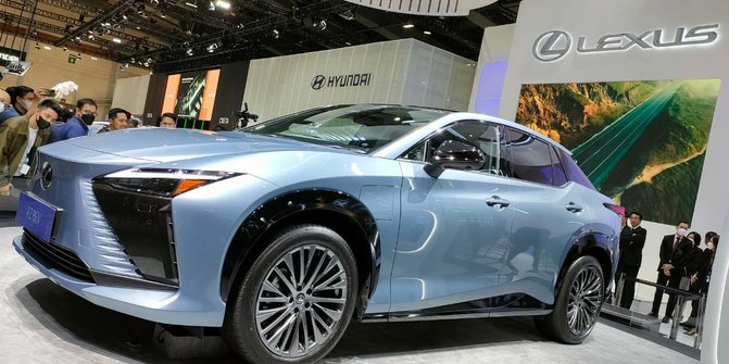 All New Lexus RZ Tampil di GJAW 2023, SUV Mewah Teknologi Baterai Terkini