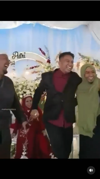 pengantin wanita panik ada 039cewek039 bercadar peluk suami di pelaminan