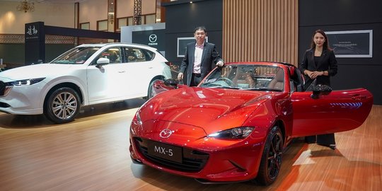 Mazda Kolaborasi dengan Desainer Jeffry Tan di GJAW 2023