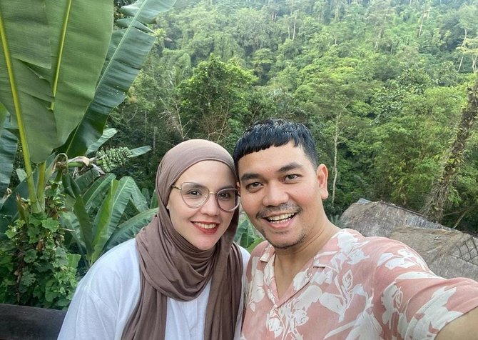 aldila jelita resmi gugat cerai indra bekti sudah tak sejalan amp bukan karena sakit