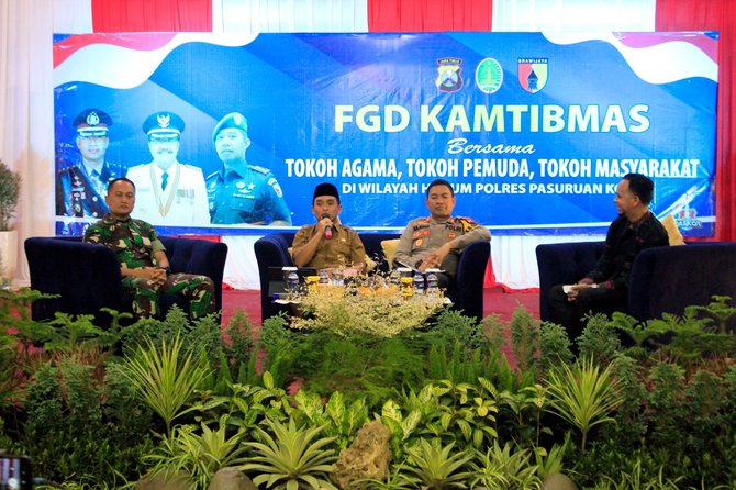 wakil wali kota pasuruan adi wibowo menghadiri focus group discussion fgd kamtibmas