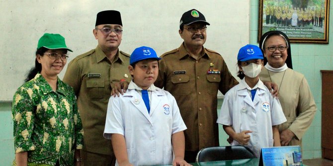 Kunjungi Sekolah Sang Timur Kota Pasuruan, Gus Ipul Ajak Hidup Rukun dan Guyub