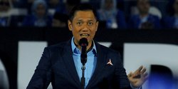 Gaya AHY Pidato Berapi-api di Hadapan Ribuan Kader Partai Demokrat