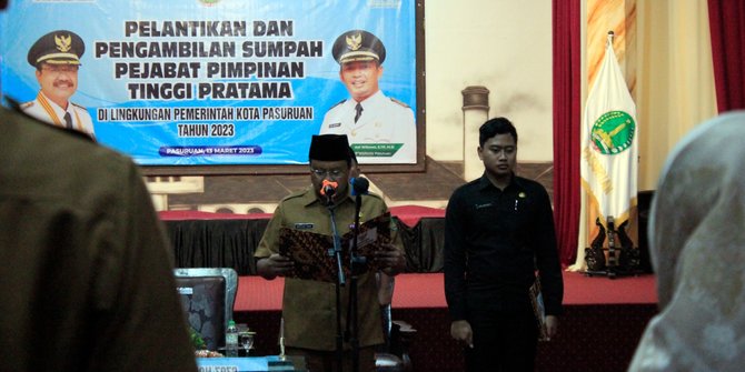 Lantik Pejabat Tinggi Pratama, Gus Ipul Pesan untuk Bekerja Lebih Baik & Berprestasi