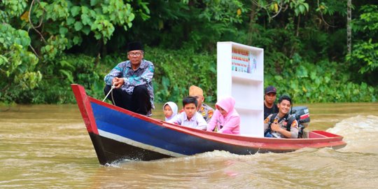 Membawa Jendela Dunia ke Pedalaman Riau