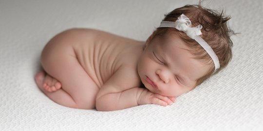 50 Nama-nama Bayi Perempuan Islami 2 kata, Penuh Makna dan Bisa jadi Inspirasi