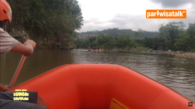 rafting di sungai ciwulan tasikmalaya