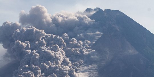 Aktivitas Tambang Lereng Merapi Dihentikan, Begini Penjelasan Bupati Sleman