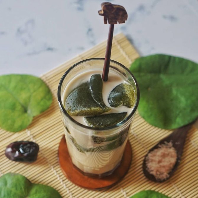 10 resep es cincau hijau segar cocok disantap saat cuaca panas