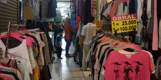 Thrifting Bikin Jokowi Marah: Begini Cara Baju Bekas Impor Masuk ke Indonesia
