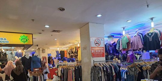 thrifting bikin jokowi marah: begini cara baju bekas impor masuk ke indonesia