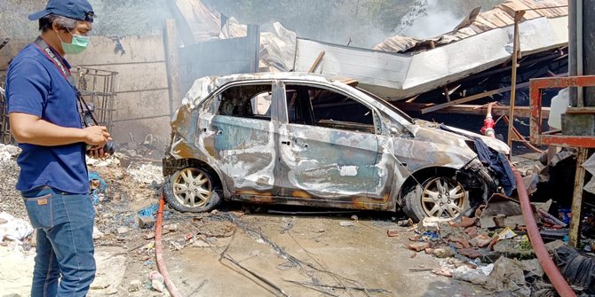 Gudang dan 2 Rumah Terbakar di Bekasi, Mobil serta Uang Tunai Rp350 Juta Ikut Ludes