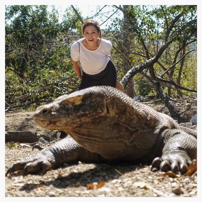 maia estianty dan keluarga besar liburan ke pulau komodoinstagram maia estianty