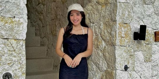 Selebgram Cantik Angie Ayu Natasha Wajib Membawa Kamera Setiap Momen Liburan