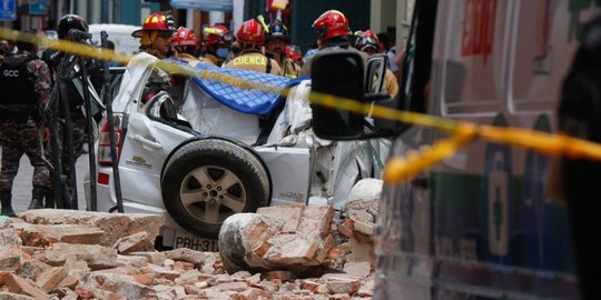 Gempa Bumi Guncang Ekuador dan Peru, Belasan Orang Tewas