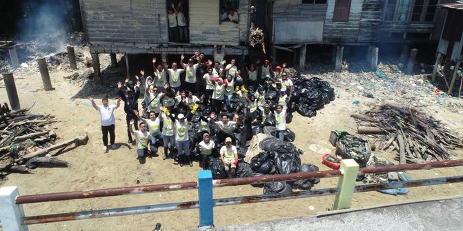 Aksi Bersih-bersih, Sahabat Humas BP Batam dan Pertamina Angkut 4 Ton Sampah