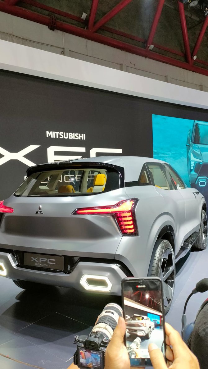 mobil konsep mitsubishi xfc mejeng di iims 2023