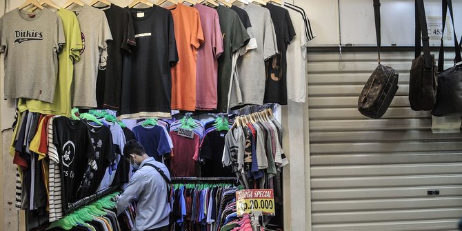 CEK LOKASI: Tempat Thrifting ter-Hits di Jakarta Sejak Dulu Kala