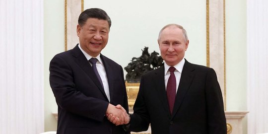 Momen Mesra Putin Bertemu Xi Jinping Usai ICC Perintahkan Penangkapan