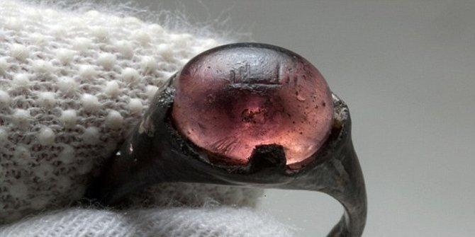 Penemuan Cincin Kuno Bertuliskan Allah Ungkap Hubungan Islam dan Viking di Masa Lalu