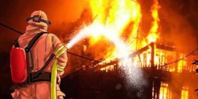 Gudang Indogrosir Cipinang Terbakar, Kerugian Ditaksir Rp1,5 M