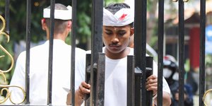 Hari Nyepi di Rawamangun, Keluar Masuk Pura Aditya Jaya Dibatasi