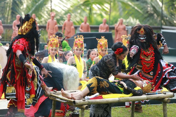 sendratari meras gandrung banyuwangi pikat wisatawan