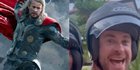 Potret Chris Hemsworth Pemeran Thor Pakai Helm di Bali, Penampilannya Jadi Sorotan