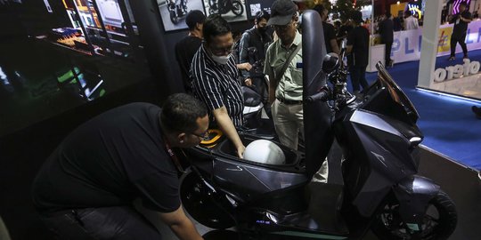 INFOGRAFIS: Syarat Dapat Subsidi Rp7 Juta Beli Motor Listrik