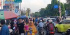 Berburu Takjil di Jalan Panjang Kebon Jeruk, Lokasi Favorit Pekerja Beli Menu Berbuka