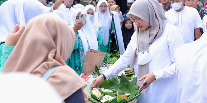 Kecamatan dan Desa di Banyuwangi Serentak Fasilitasi Pasar Takjil Ramadan